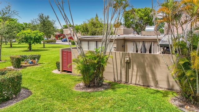 1110 W Fairway Road, Pembroke Pines, FL 33026