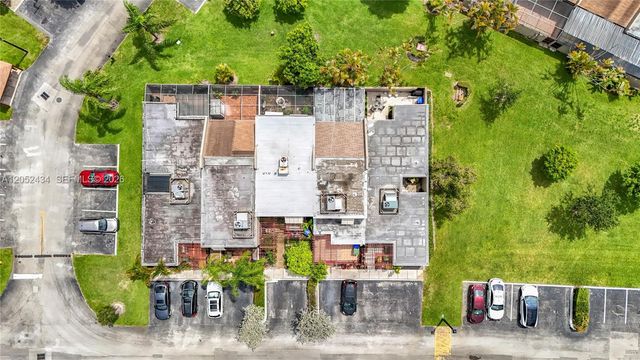 1110 W Fairway Road, Pembroke Pines, FL 33026