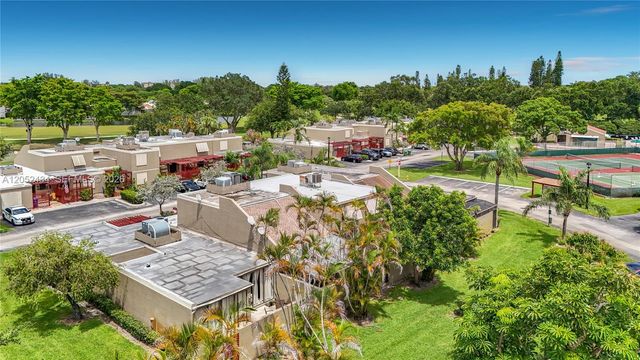 1110 W Fairway Road, Pembroke Pines, FL 33026