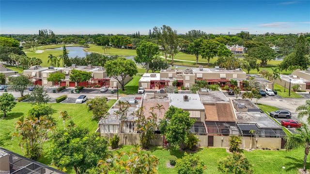 1110 W Fairway Road, Pembroke Pines, FL 33026