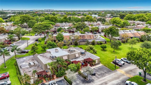 1110 W Fairway Road, Pembroke Pines, FL 33026