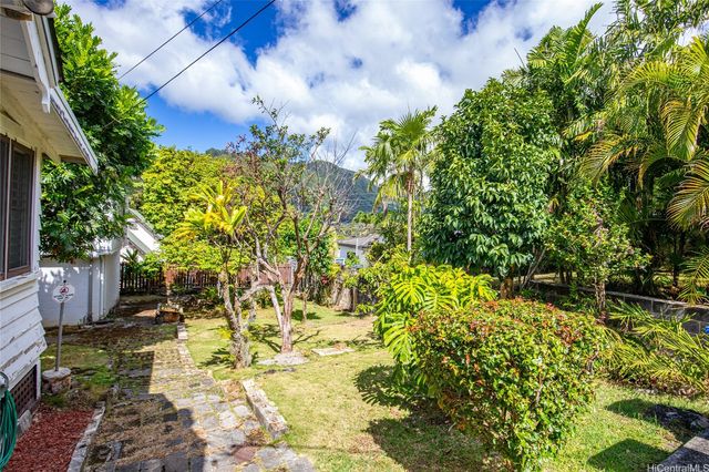 3422 Woodlawn Drive, Honolulu, HI 96822