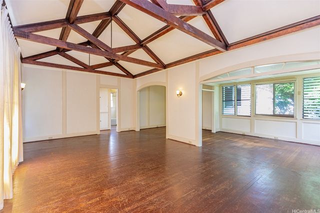 3422 Woodlawn Drive, Honolulu, HI 96822