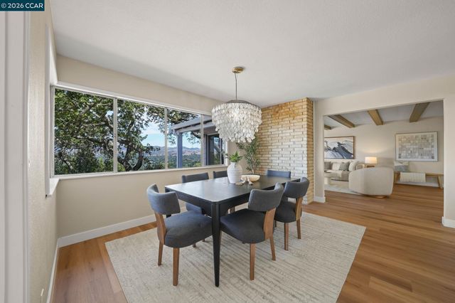 300 Oak View Ter, Danville, CA 94526