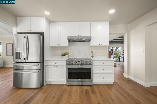 300 Oak View Ter, Danville, CA 94526