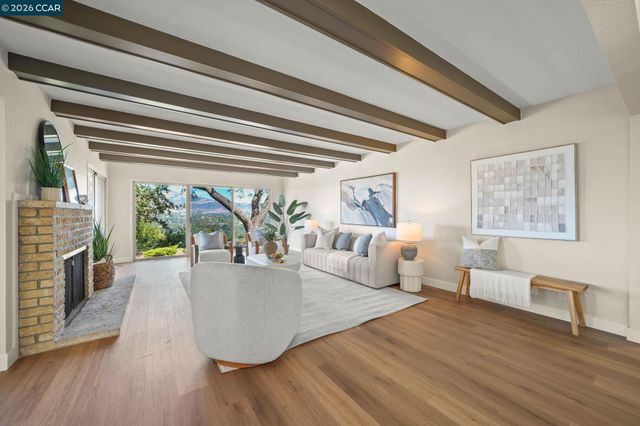 300 Oak View Ter, Danville, CA 94526
