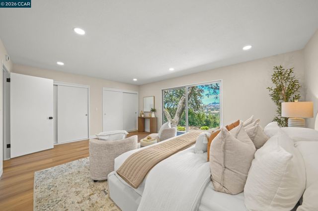 300 Oak View Ter, Danville, CA 94526