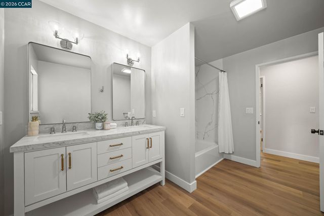 300 Oak View Ter, Danville, CA 94526
