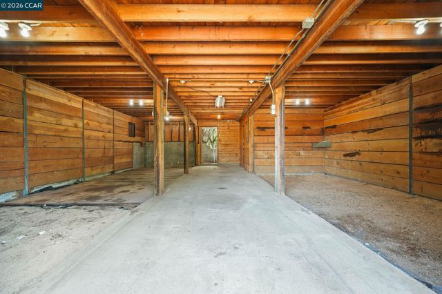 300 Oak View Ter, Danville, CA 94526