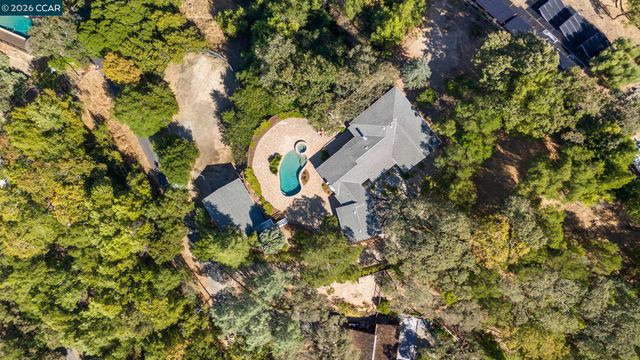 300 Oak View Ter, Danville, CA 94526