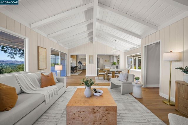 300 Oak View Ter, Danville, CA 94526