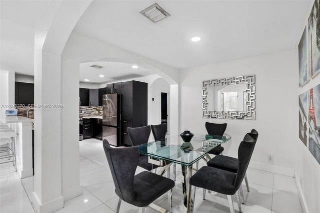 448 NW 15th Way, Fort Lauderdale, FL 33311