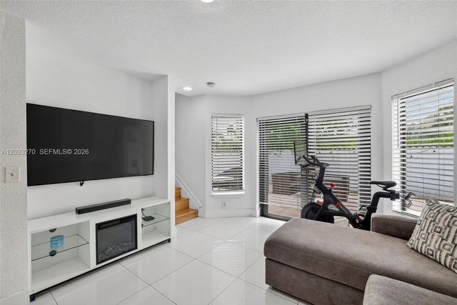 448 NW 15th Way, Fort Lauderdale, FL 33311