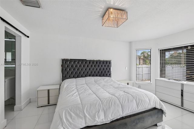 448 NW 15th Way, Fort Lauderdale, FL 33311