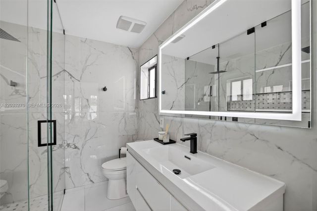 448 NW 15th Way, Fort Lauderdale, FL 33311