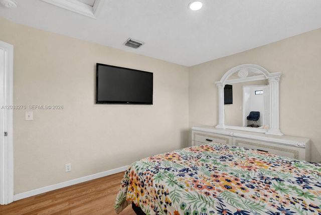 448 NW 15th Way, Fort Lauderdale, FL 33311