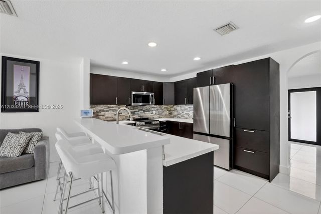 448 NW 15th Way, Fort Lauderdale, FL 33311
