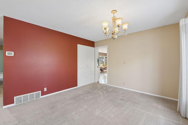 13220 Penn Avenue S, Burnsville, MN 55337