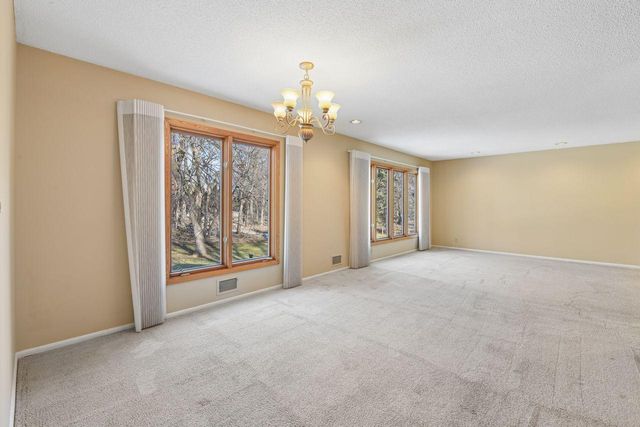 13220 Penn Avenue S, Burnsville, MN 55337