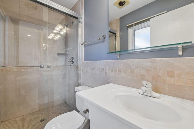 13220 Penn Avenue S, Burnsville, MN 55337