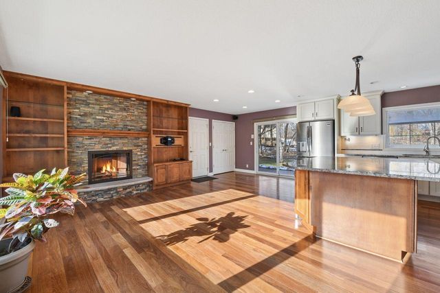 13220 Penn Avenue S, Burnsville, MN 55337