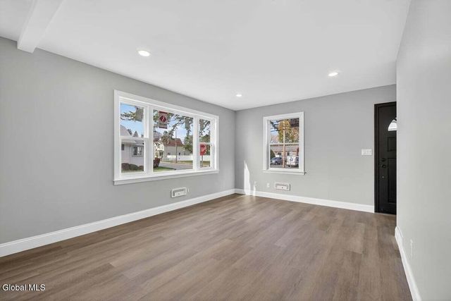 231 Mariaville Road, Rotterdam, NY 12306