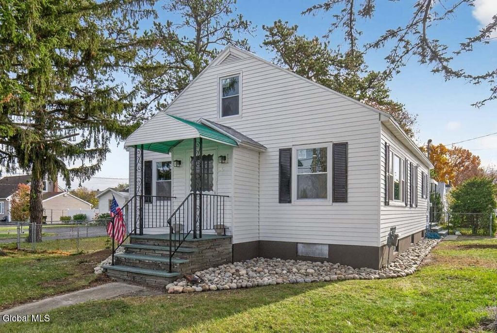 231 Mariaville Road, Rotterdam, NY 12306