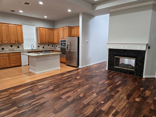 7700 Heather Ridge Court, Irving, TX 75063