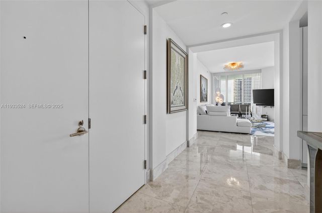 4100 Island Boulevard 1403, Aventura, FL 33160
