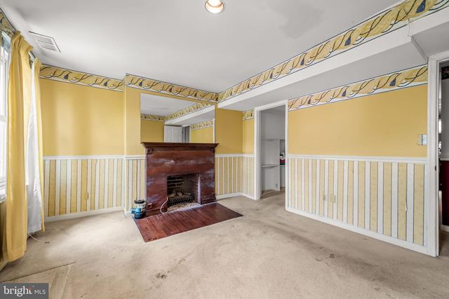 657 PORTLAND ST, Baltimore, MD 21230