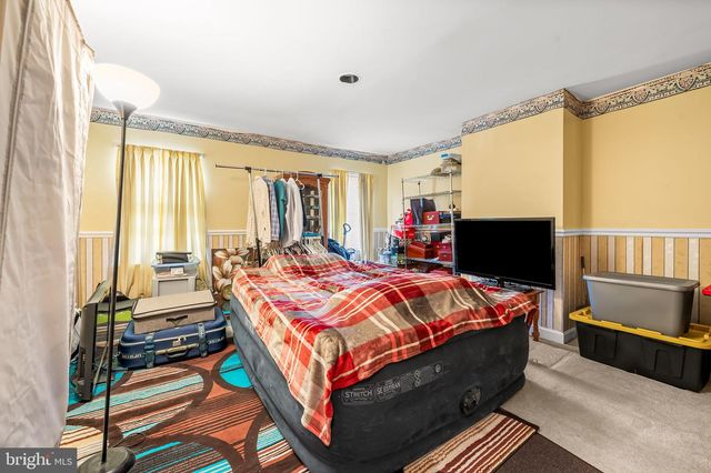 657 PORTLAND ST, Baltimore, MD 21230