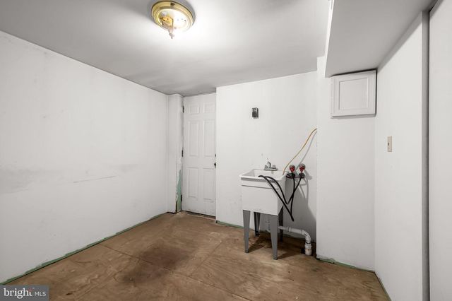 657 PORTLAND ST, Baltimore, MD 21230