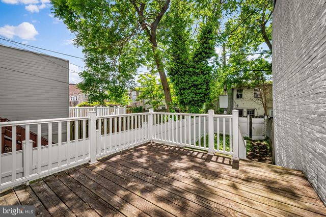 657 PORTLAND ST, Baltimore, MD 21230