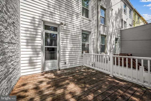 657 PORTLAND ST, Baltimore, MD 21230