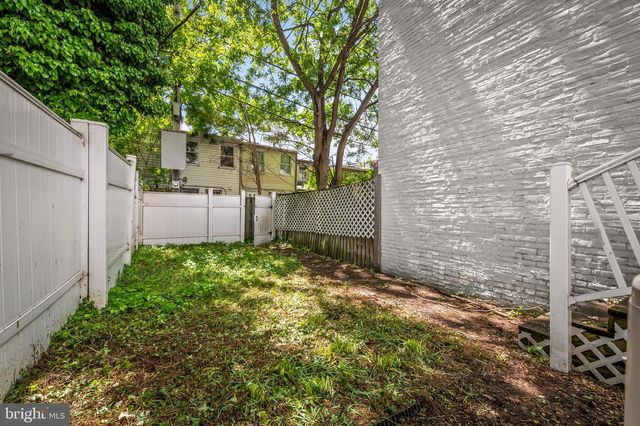 657 PORTLAND ST, Baltimore, MD 21230