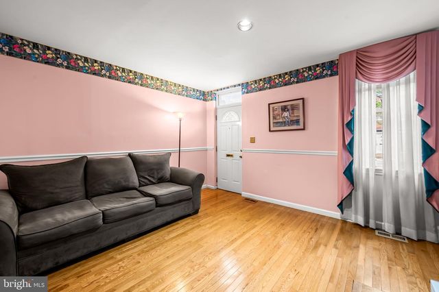 657 PORTLAND ST, Baltimore, MD 21230