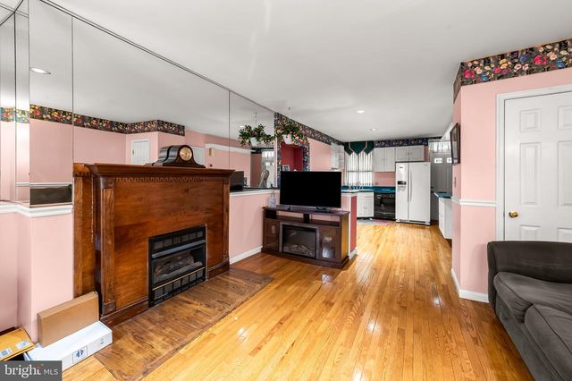 657 PORTLAND ST, Baltimore, MD 21230