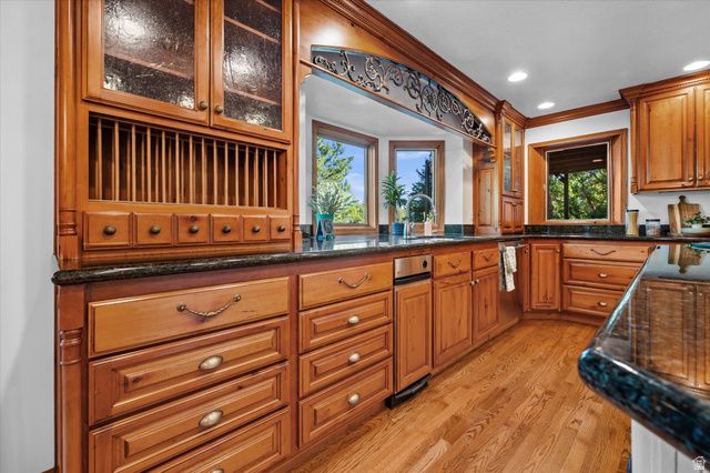 6082 BREEZE CIR, Ogden, UT 84403