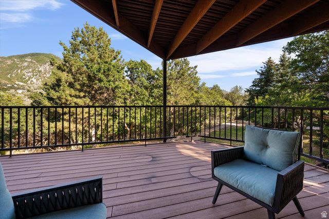 6082 BREEZE CIR, Ogden, UT 84403