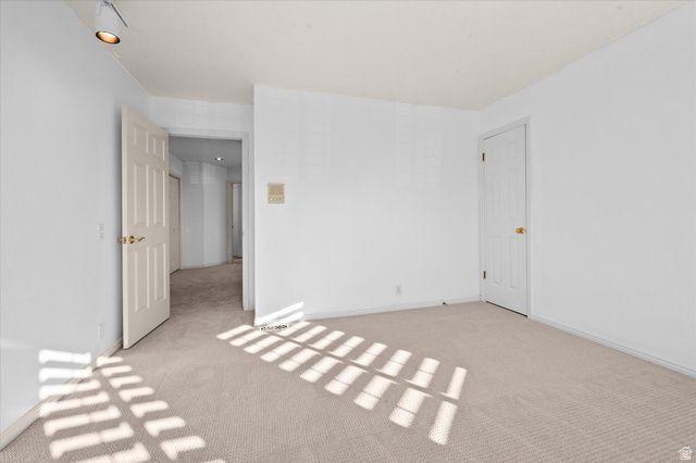 6082 BREEZE CIR, Ogden, UT 84403
