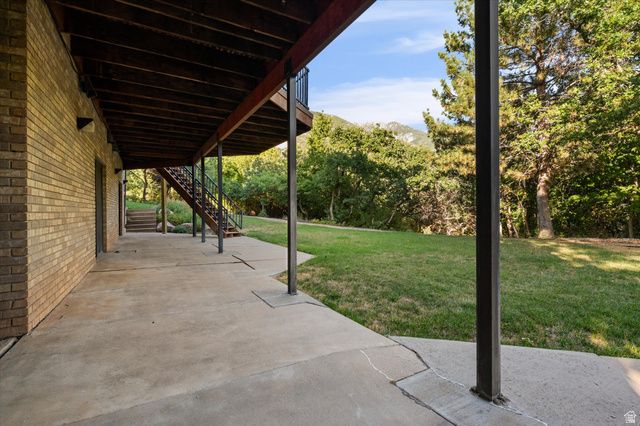 6082 BREEZE CIR, Ogden, UT 84403