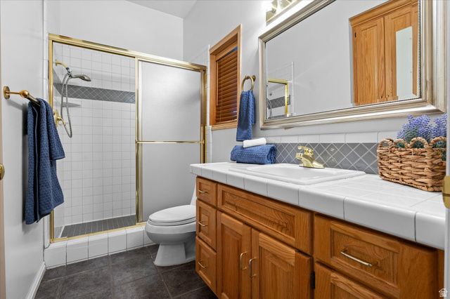 6082 BREEZE CIR, Ogden, UT 84403