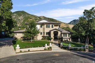 6082 BREEZE CIR, Ogden, UT 84403