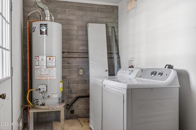 3519 W HARMONT Drive, Phoenix, AZ 85051