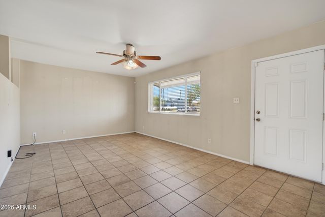 3519 W HARMONT Drive, Phoenix, AZ 85051