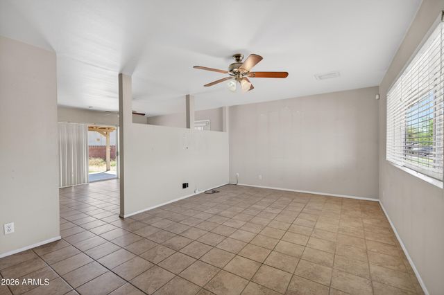 3519 W HARMONT Drive, Phoenix, AZ 85051