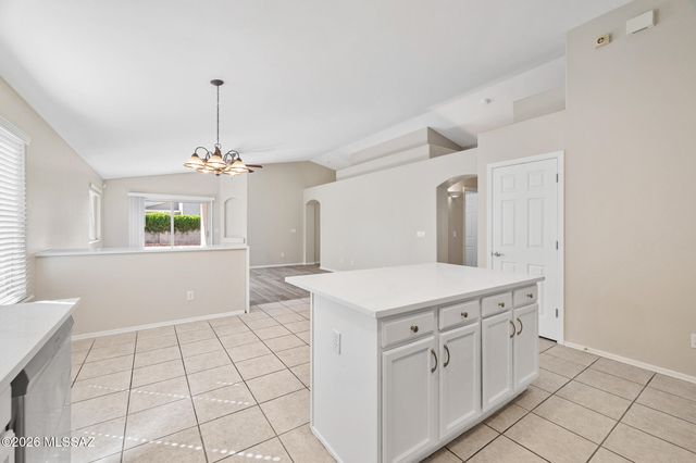 10452 E Pike Street, Tucson, AZ 85747