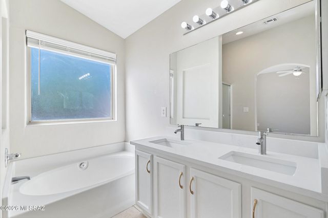 10452 E Pike Street, Tucson, AZ 85747