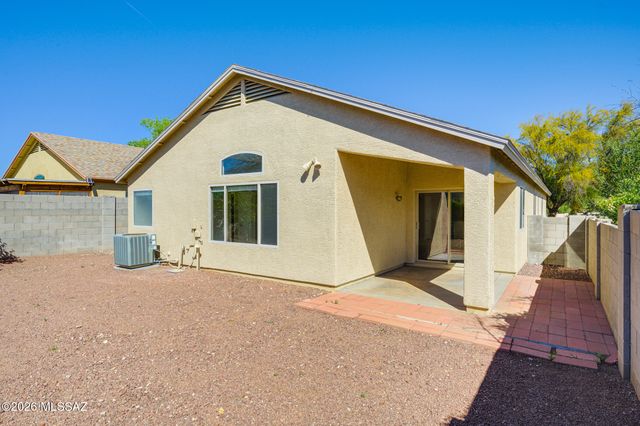 10452 E Pike Street, Tucson, AZ 85747