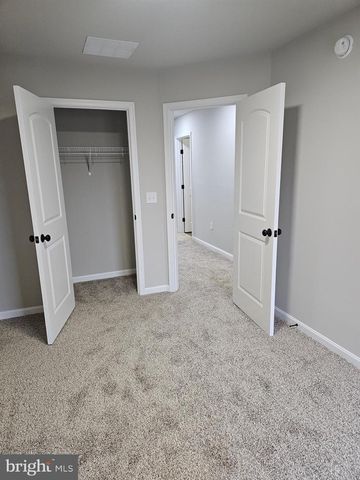 205 FAIRFAX LN, Dover, DE 19901